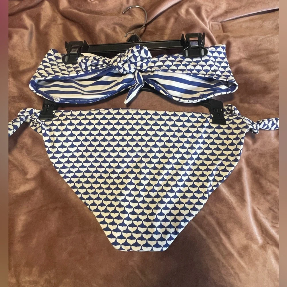 Vineyard Vines Blue and White Patterned Bandeau Bikini